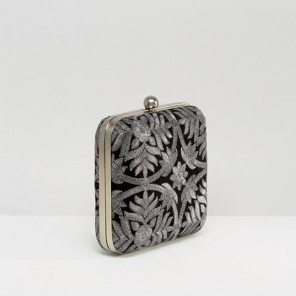 Park Lane Hand-Embroidered Evening Bag - Picture 3 of 12